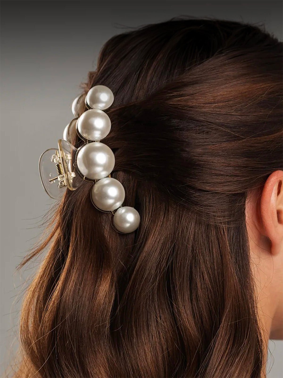 Pince à cheveux perles, pince crabe cheveux femme, accessoire coiffure perle, pince cheveux transparente, pince cheveux mariage soirée, modèle Yania - Pince à cheveux - Blanc