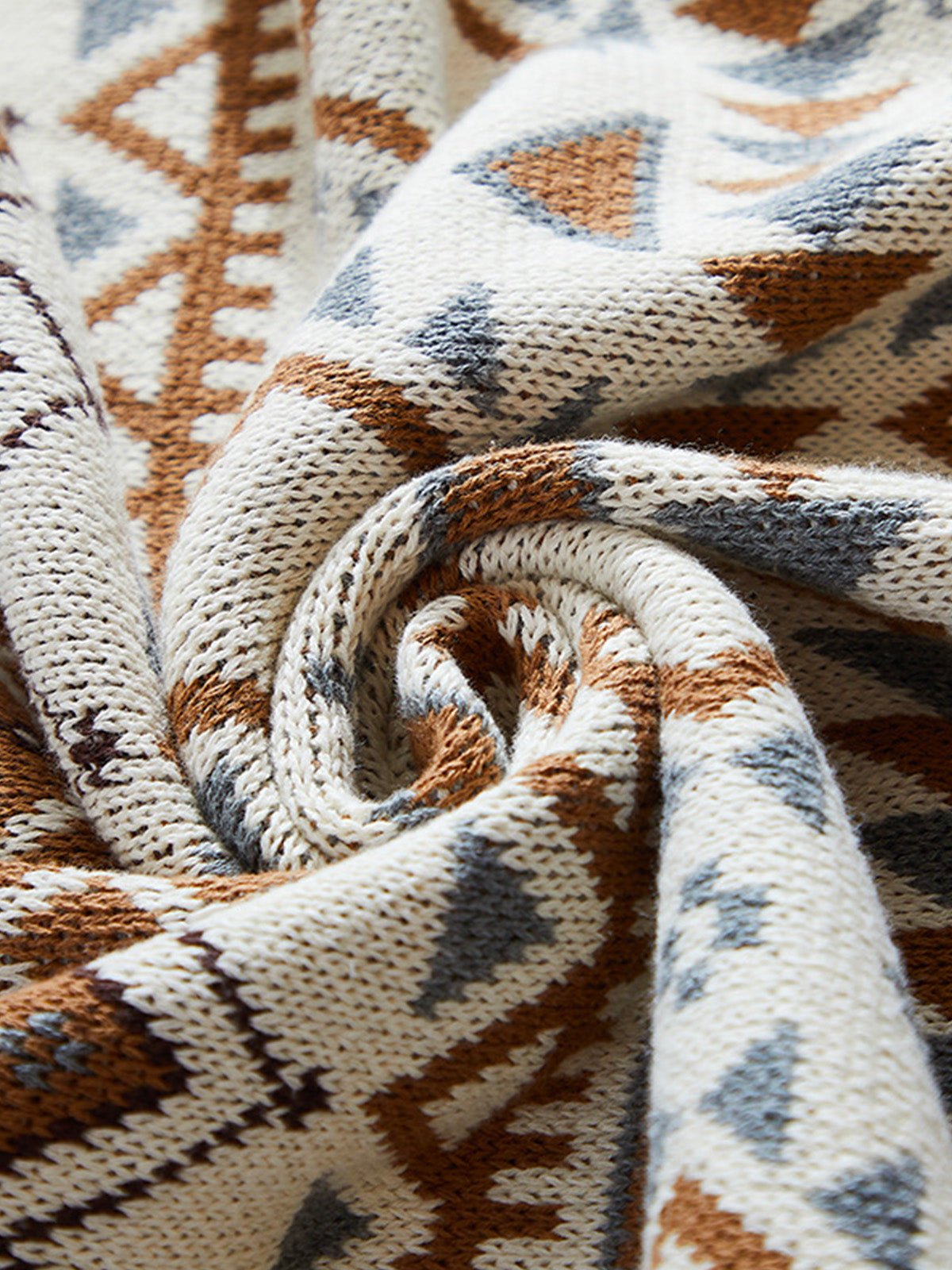 Plaid coton jacquard, couverture canapé, style ethnique, grande taille, doux et chaud, motif géométrique, modèle Zeren - Blanc et marron 130 x 150 cm