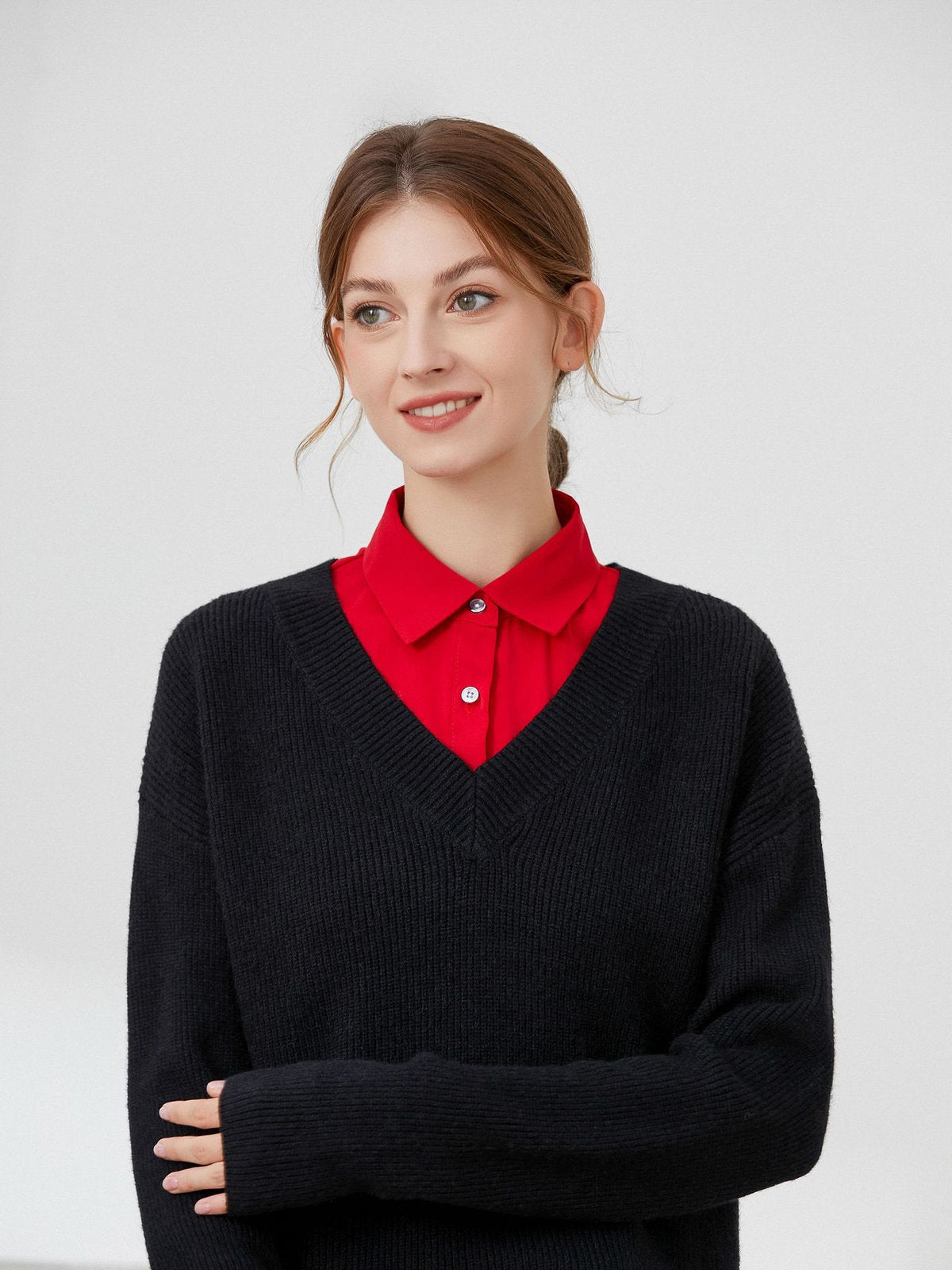 Plastron chemise femme, faux col amovible, col classique boutonné, accessoire sous pull, style raffiné, modèle Ozine - Plastron - Rouge