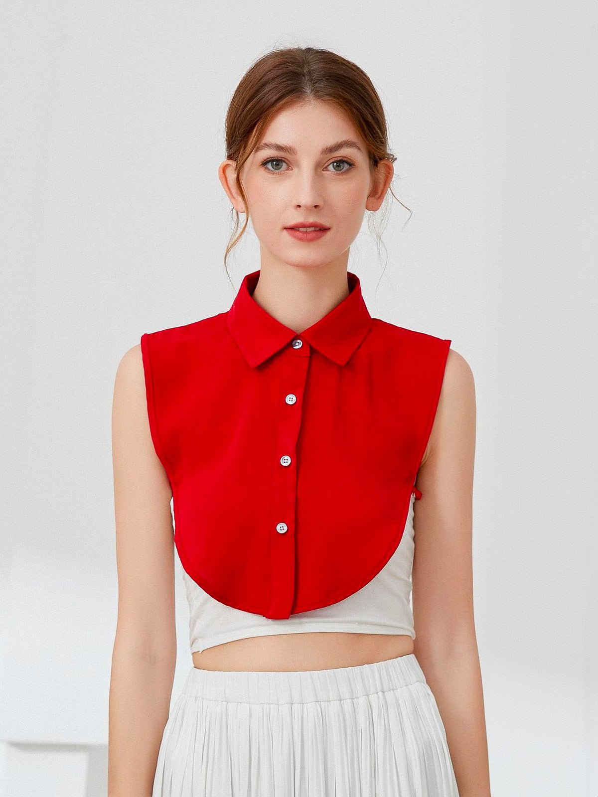 Plastron chemise femme, faux col amovible, col classique boutonné, accessoire sous pull, style raffiné, modèle Ozine - Plastron - Rouge