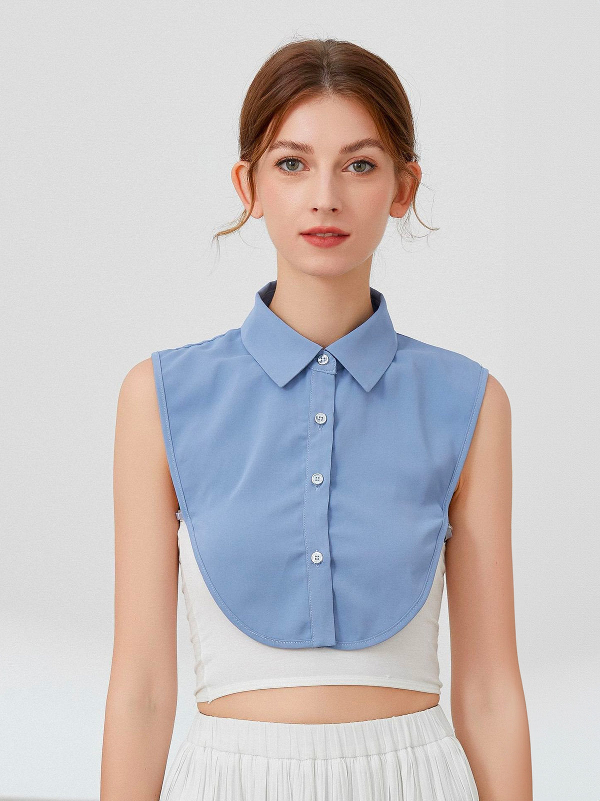 Plastron chemise femme, faux col amovible, col classique boutonné, accessoire sous pull, style raffiné, modèle Ozine - Plastron - Bleu