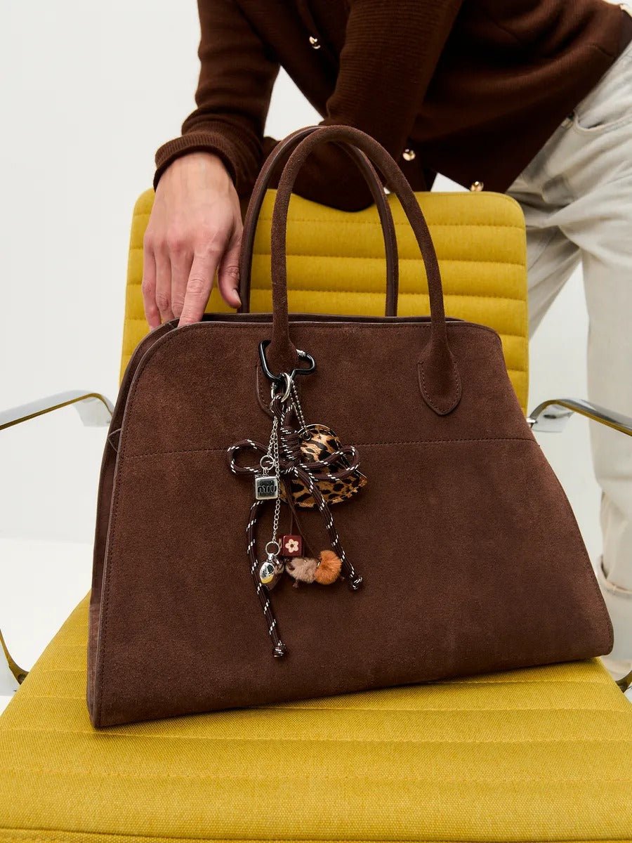 Porte - clés sac cœur léopard, bijou fantaisie, breloques peluche, nœud décoratif, attache mousqueton, modèle Savana - Beige