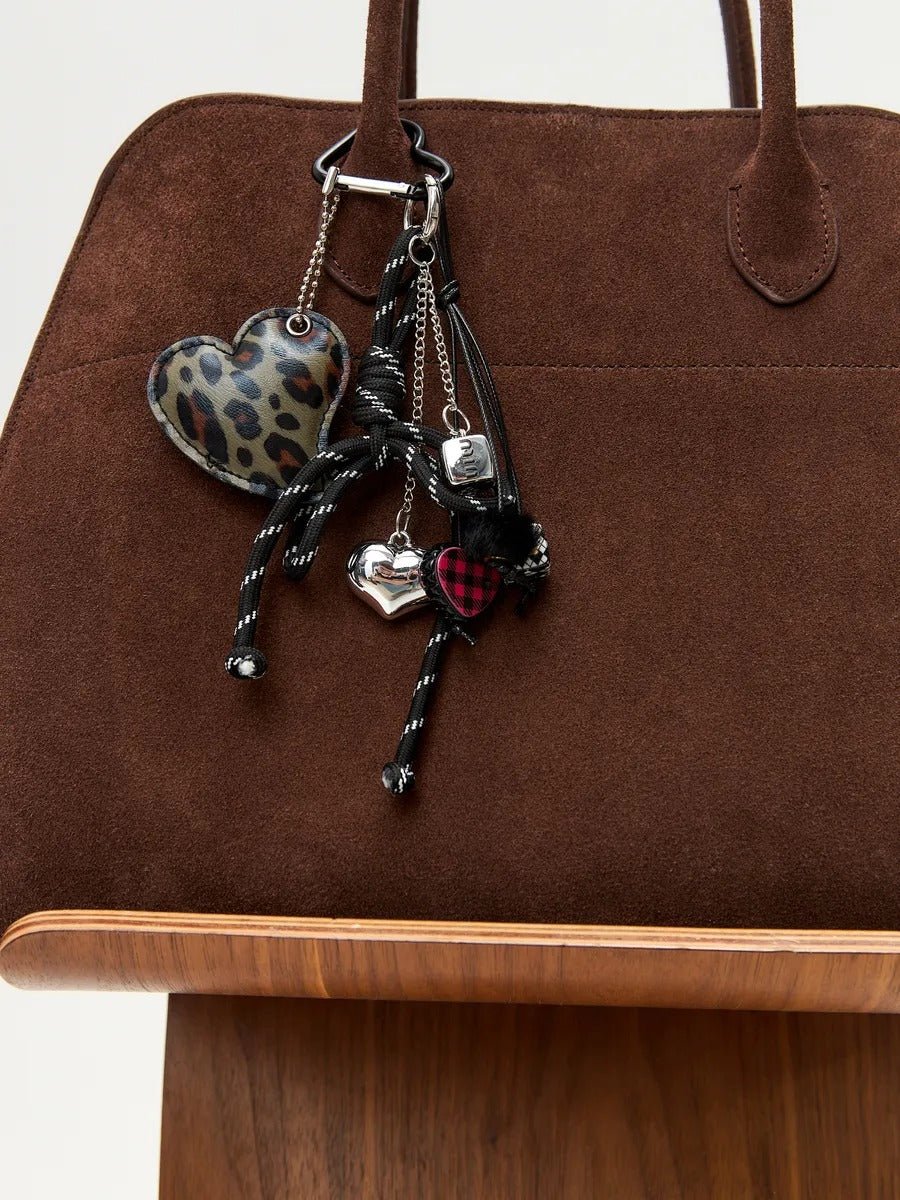 Porte - clés sac cœur léopard, bijou fantaisie, breloques peluche, nœud décoratif, attache mousqueton, modèle Savana - Noir