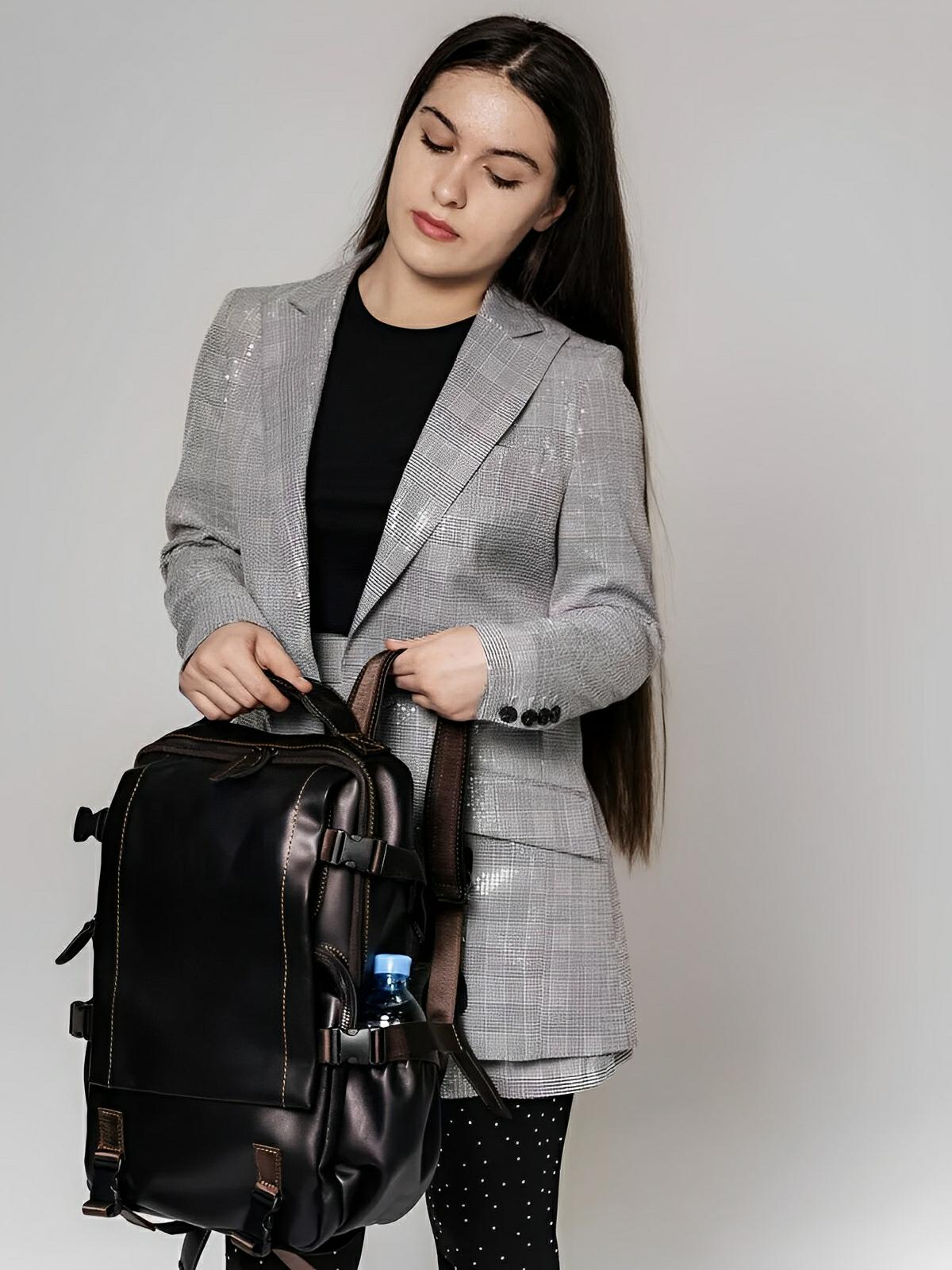 Sac à dos bicolore en cuir, pour l'Homme casual, modèle Noé - Sac à dos - Noir