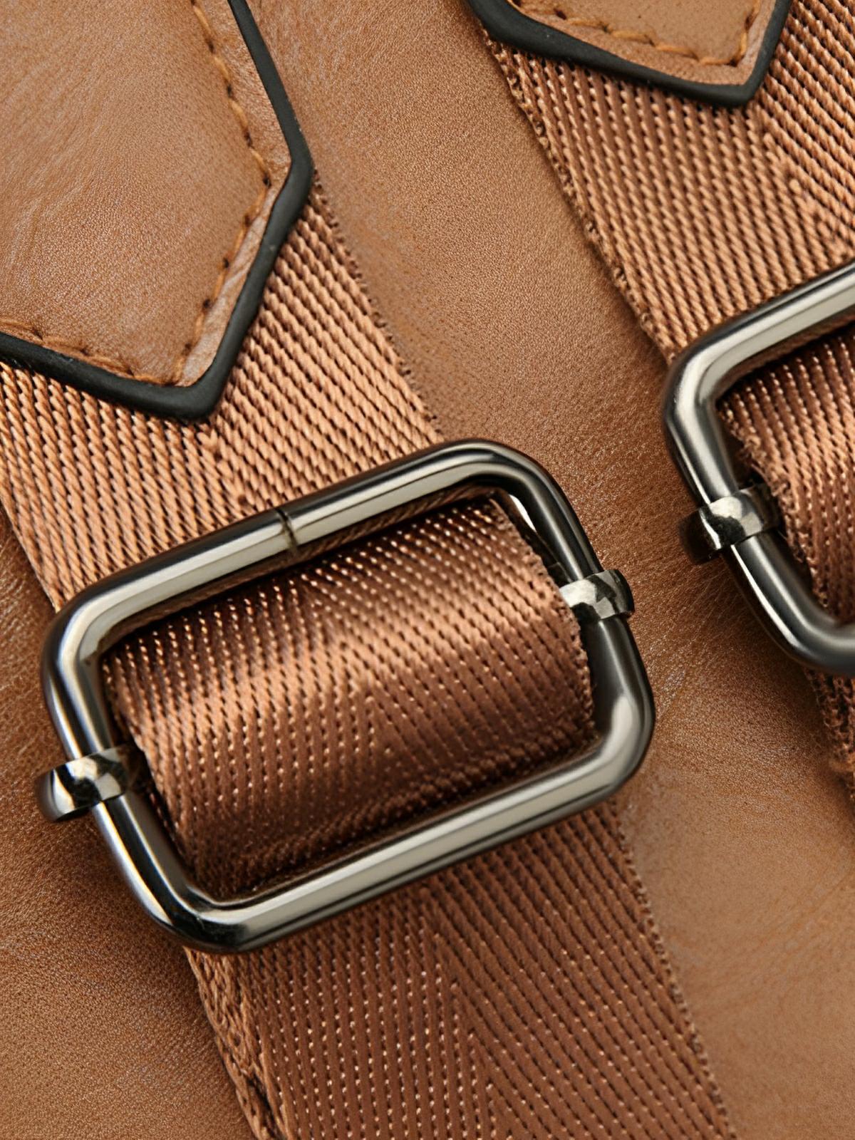 Sac à dos femme en Simili Vegan, multi - poches, bandoulière ajustable, style rétro, modèle Ilona - Sac à dos - Camel
