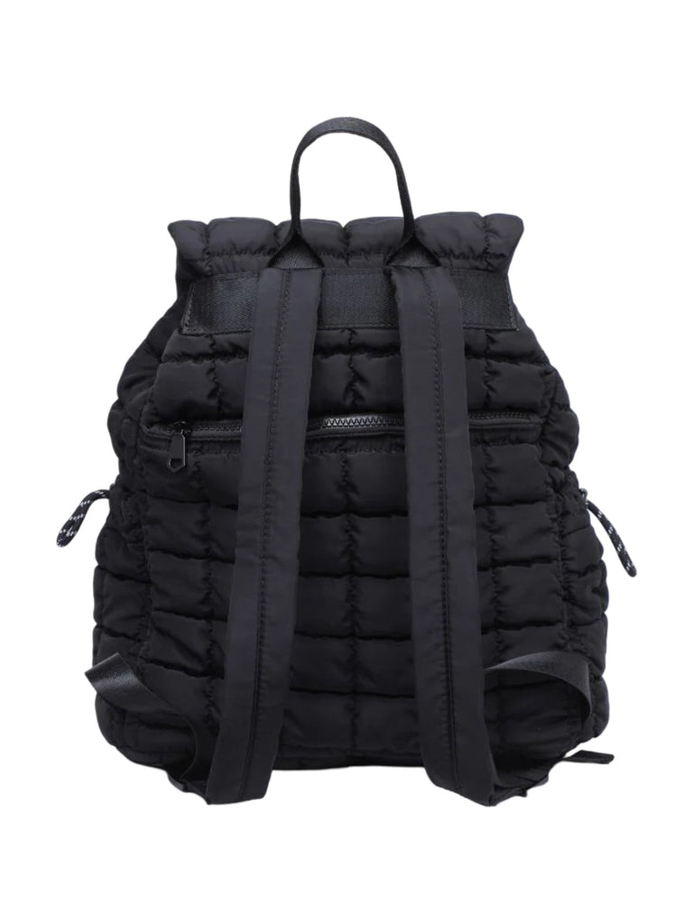 Sac à dos matelassé noir, grand format léger, fermeture lacet et rabat, nylon recyclé, usage quotidien ou voyage, modèle Velta - Sac à dos - Noir