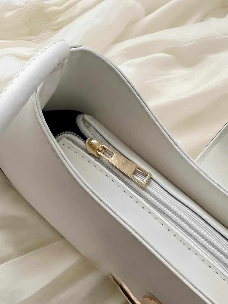 Sac à main baguette compact femme, simili vegan, bandoulière courte, imperméable, design minimaliste, modèle Bella - Sac à main - Blanc