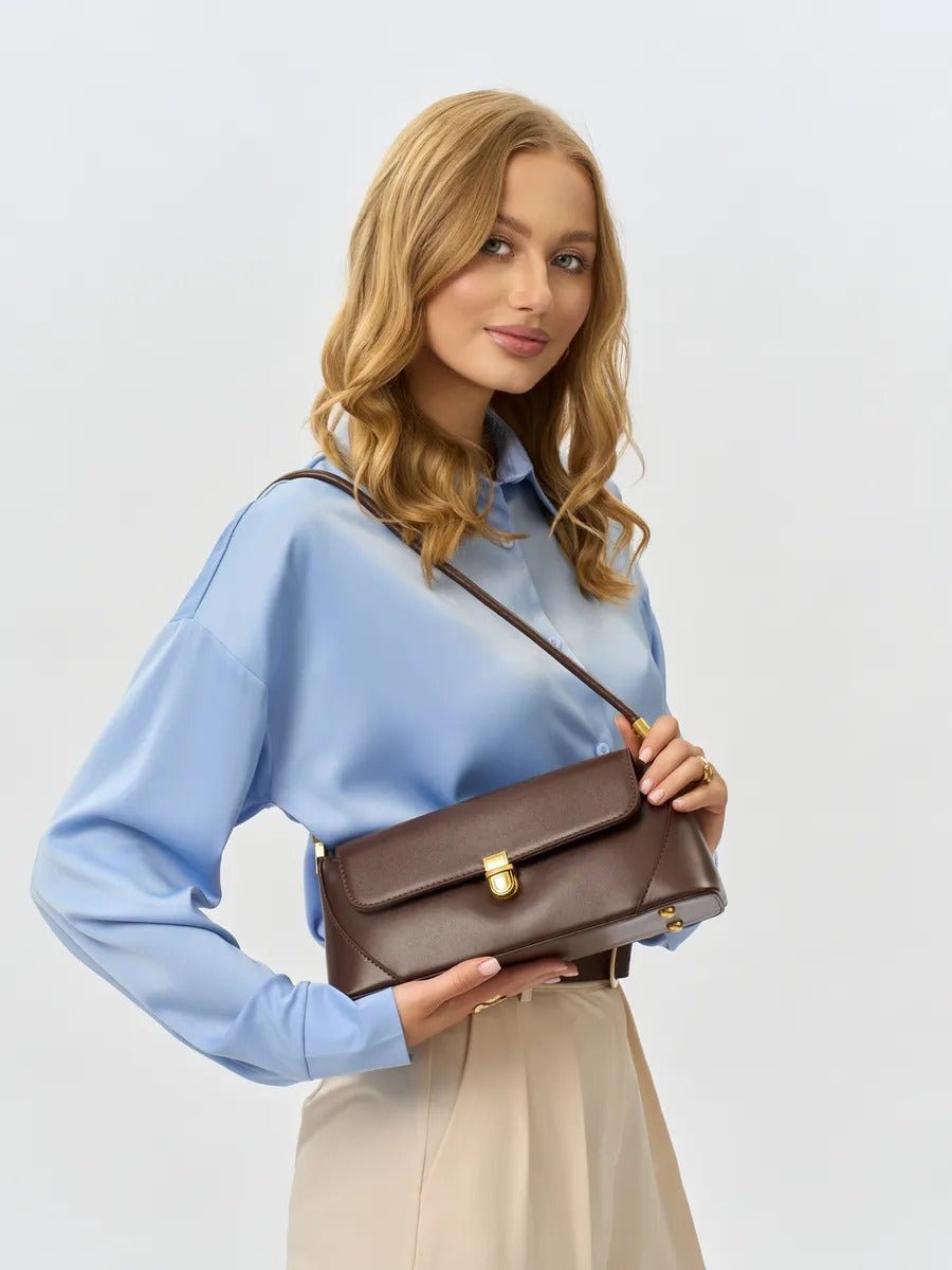 Sac à main baguette femme, sac bandoulière femme, sac épaule vintage, petit sac rigide, sac fermeture dorée, sac chic, modèle Ingrid - Sac à main - Café