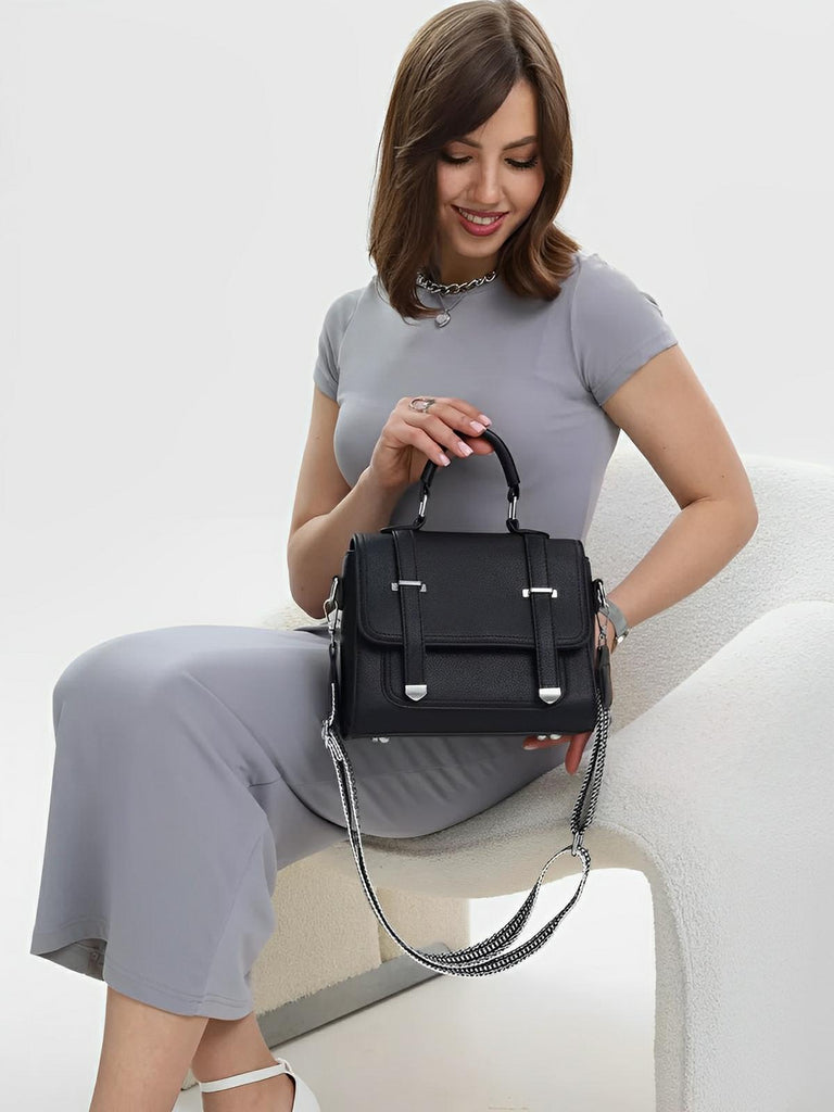 Sac à main baguette noir en simili vegan, bandoulières interchangeables, format structuré, multi - compartiments, élégant et pratique, modèle Katia - Sac à main - Noir