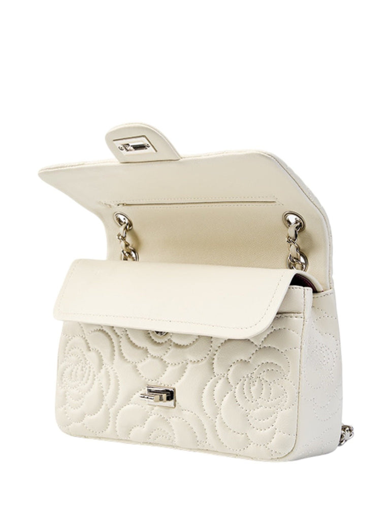 Sac à main bandoulière femme cuir matelassé, chaîne argentée, format moyen, rabat à fermoir, style floral, modèle Gimea - Sac à main - Blanc