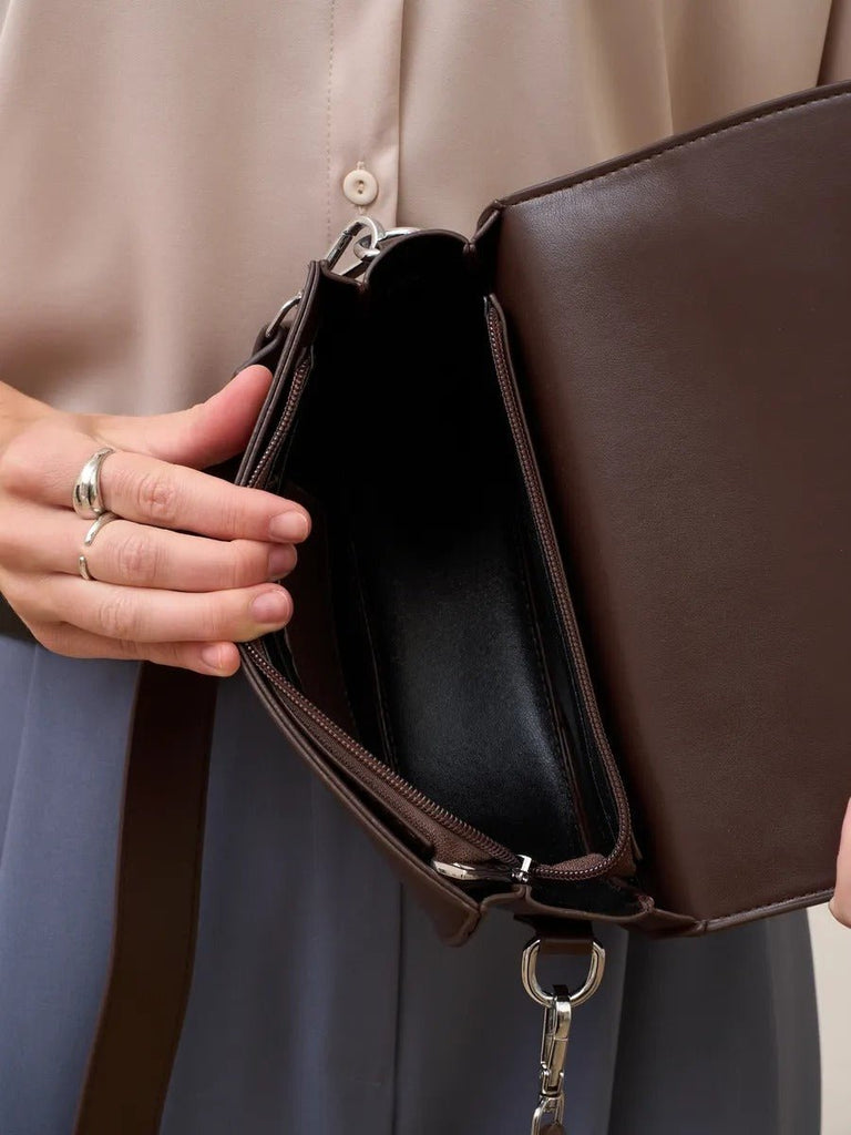 Sac à main bandoulière femme, sac demi - lune, sac PU, sac minimaliste, petit sac épaule, modèle Coloma - Sac à main - Marron