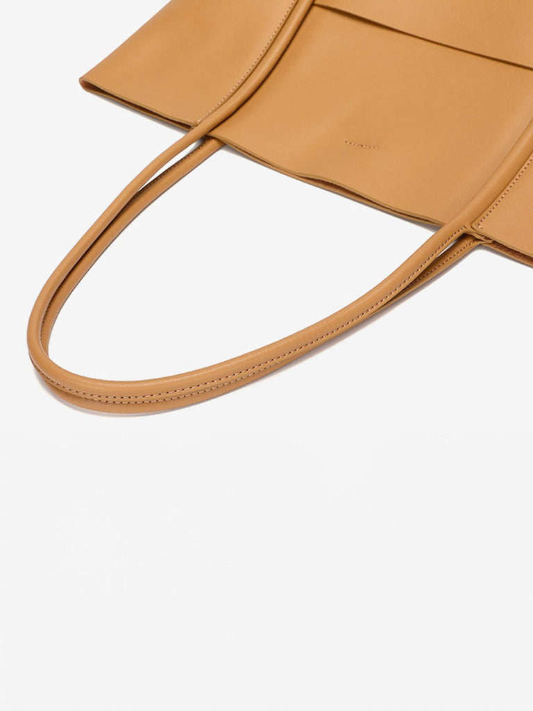 Sac à main cabas en cuir, grand format, porté épaule, compartiment zippé, souple et structuré, sac école et quotidien, modèle Cédale - Sac à main - Camel