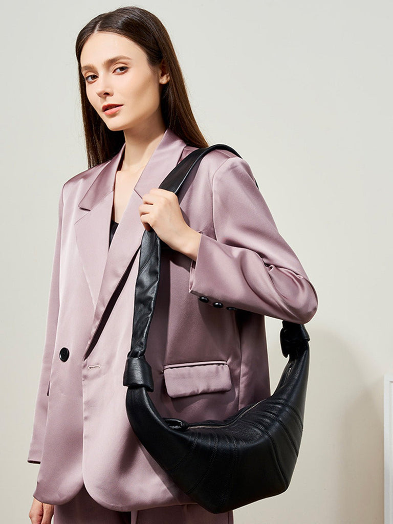 Sac à main en cuir de mouton noir, forme croissant, porté épaule, design structuré, zip sécurisé, y2k, modèle Yuka - Sac à main - Noir M