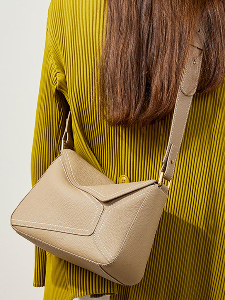 Sac à main en cuir femme, sac porté épaule, sac porté main, idéal pour le quotidien, sac à rabat chic, sac de ville spacieux, modèle Bérisse - Sac à main - Beige