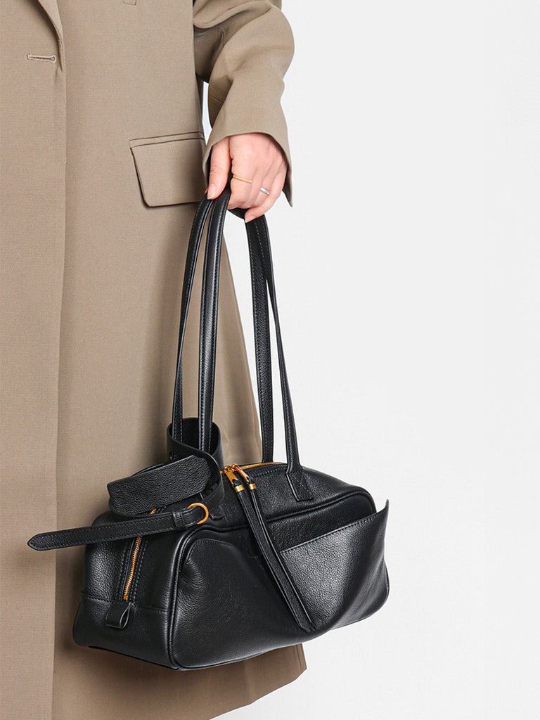 Sac à main en cuir grainé, bandoulière réglable, grand compartiment, format rectangulaire, style épuré, modèle Digne - Sac à main - Noir