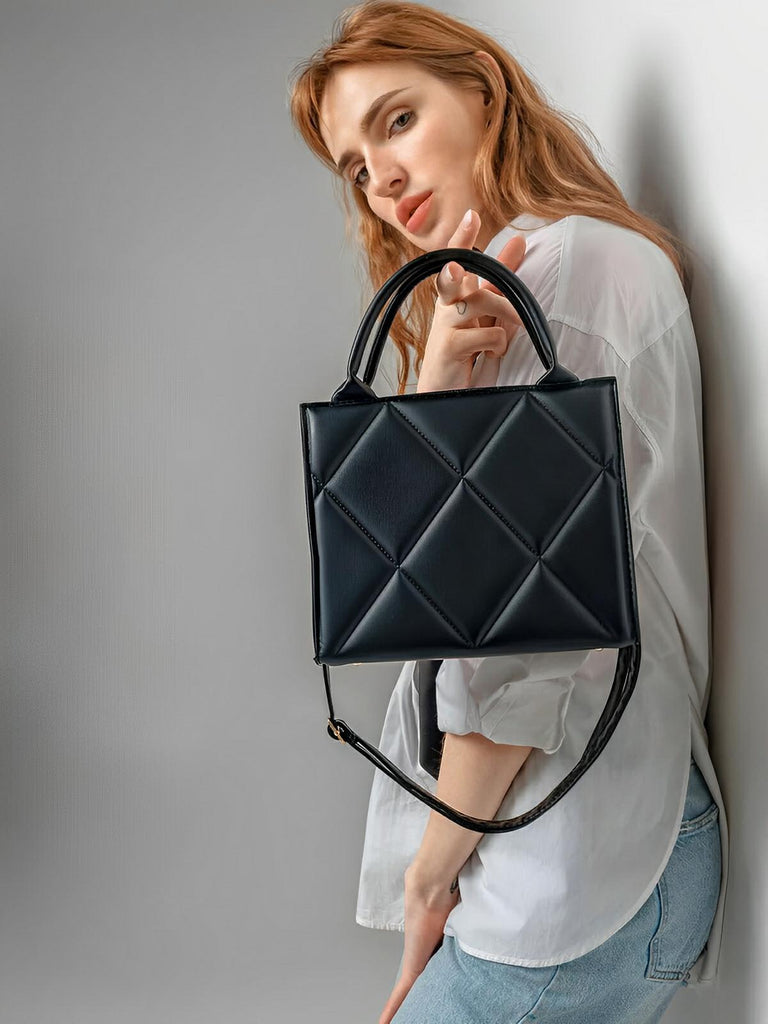 Sac à main femme, design matelassé, porté main et bandoulière, simili vegan, compact et moderne, modèle Hanna - Sac à main - Noir