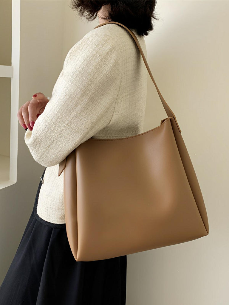 Sac à main femme grand format, cabas simili vegan, fermeture éclair et bouton magnétique, avec pochette incluse, modèle Fanny - Sac à main - Beige