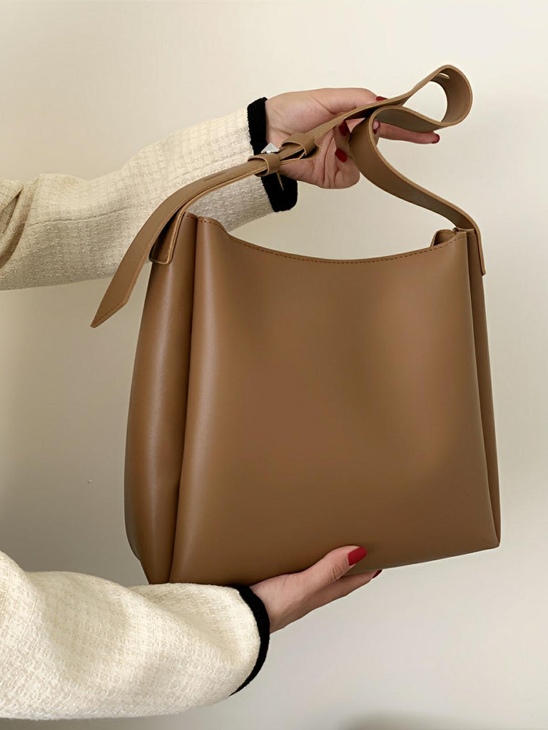 Sac à main femme grand format, cabas simili vegan, fermeture éclair et bouton magnétique, avec pochette incluse, modèle Fanny - Sac à main - Beige