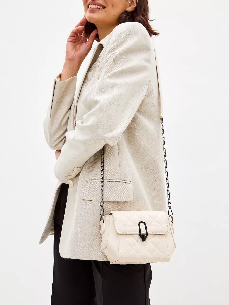 Sac à main matelassé femme, chaîne métal, porté épaule, simili vegan, style tendance, fermeture sécurisée, modèle Lucresse - Sac à main - Blanc