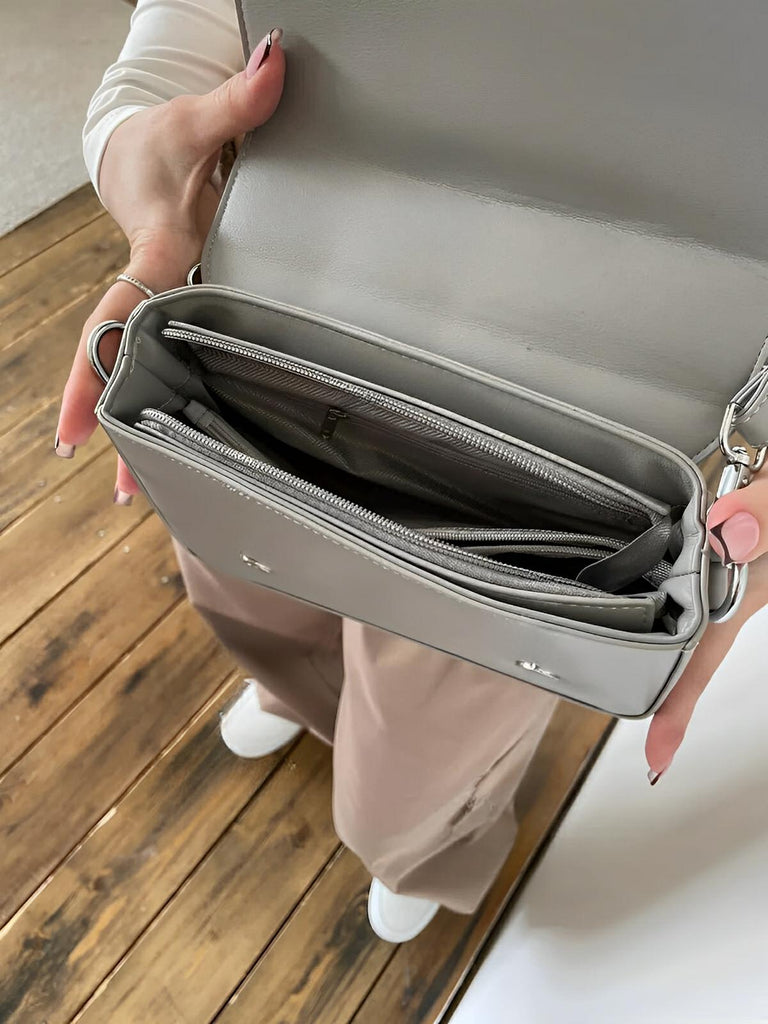 Sac à main matelassé femme, chaîne noire, porté épaule et bandoulière, compact, tendance, modèle Francia - Sac à main - Gris