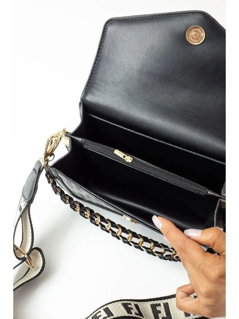 Sac à main style luxe, chaîne dorée, petit format, logo géométrique, fermeture magnétique, tissu enduit, anses réglables, modèle Fandy - Sac à main - Gris