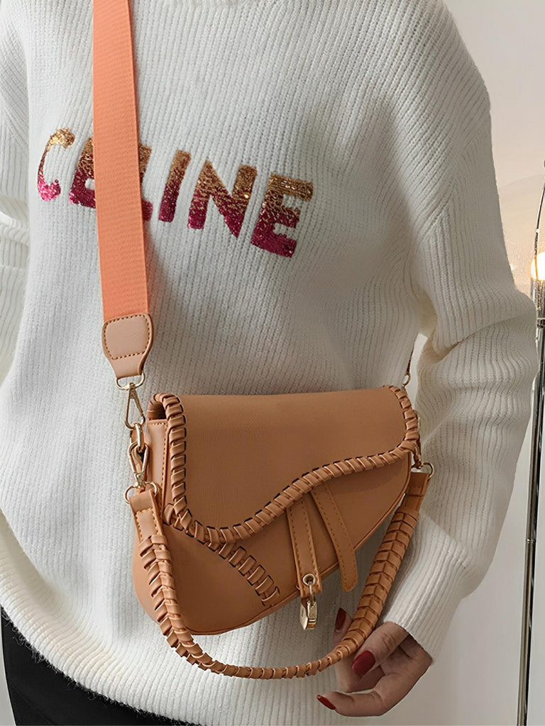 Sac à main tendance, design minimaliste, simili vegan synthétique, format compact, fermeture magnétique, modèle Fabienne - Sac à main - Orange