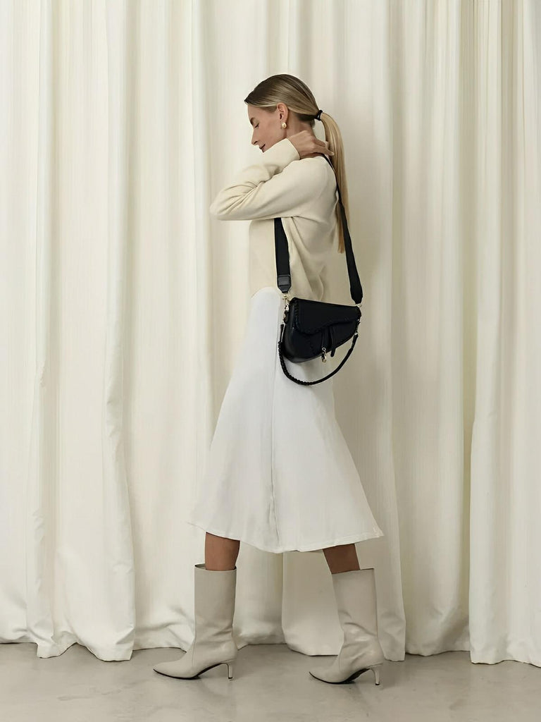 Sac à main tendance, design minimaliste, simili vegan synthétique, format compact, fermeture magnétique, modèle Fabienne - Sac à main - Noir