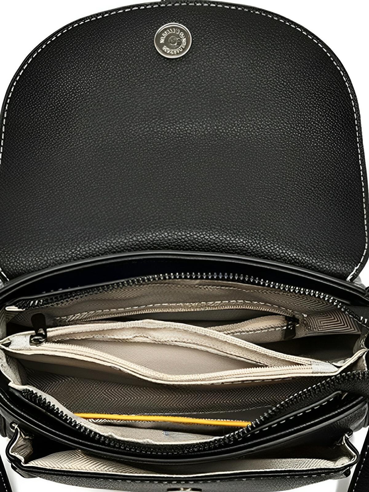 Sac à main tendance femme, porté épaule ou main, simili vegan, format compact, modèle Cassandra - Sac à main - Noir