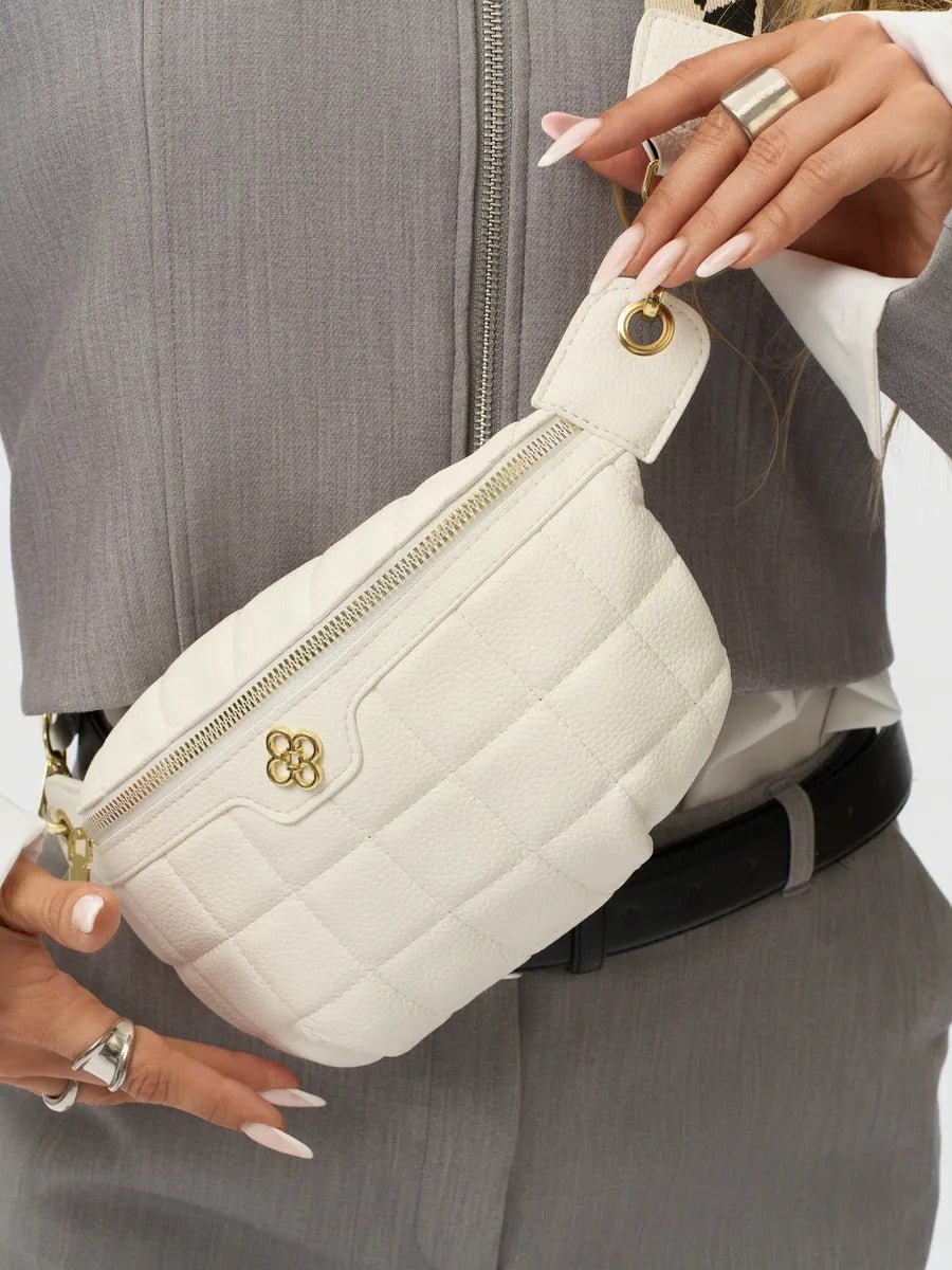 Sac banane femme, sacoche épaule, cuir vegan matelassé, anse réglable, fermeture zippée, style géométrique, modèle Elmire - Sacoche - Blanc