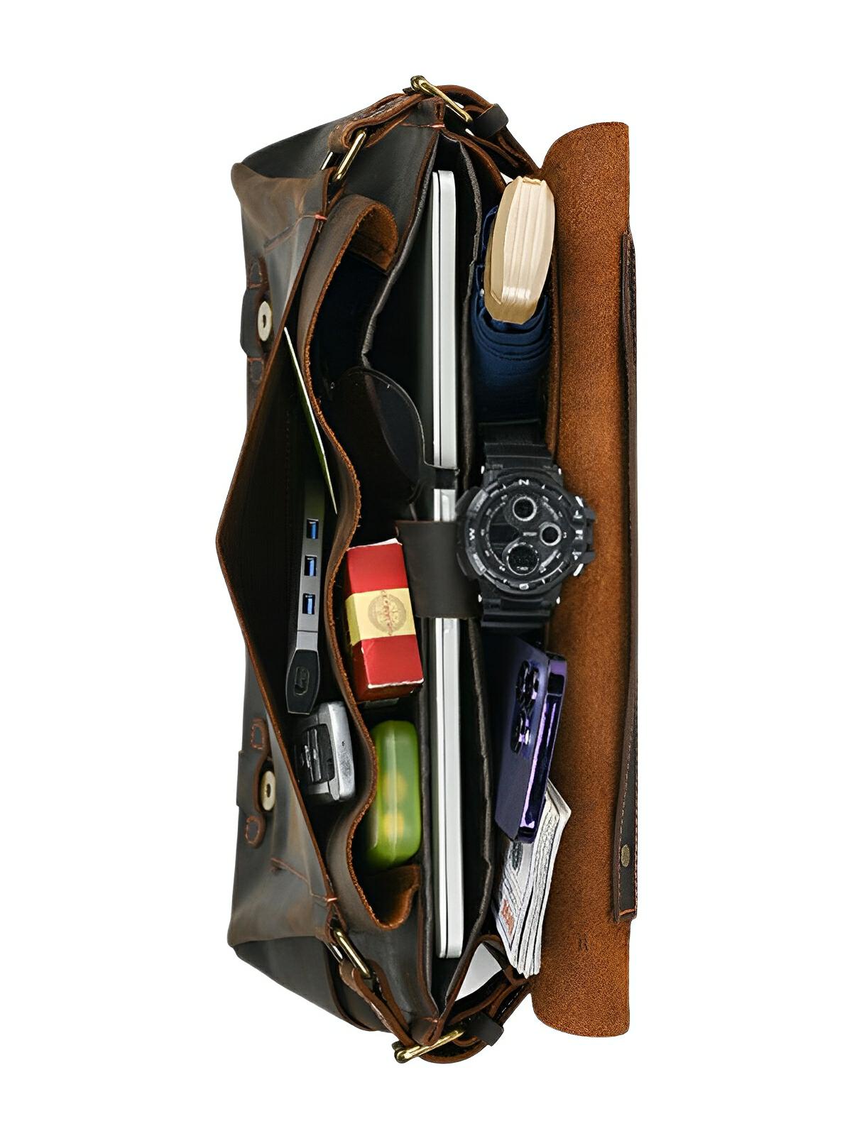 Sac bandoulière en cuir, le compagnon de voyage, modèle Petrus - Sac Bandoulière - Café