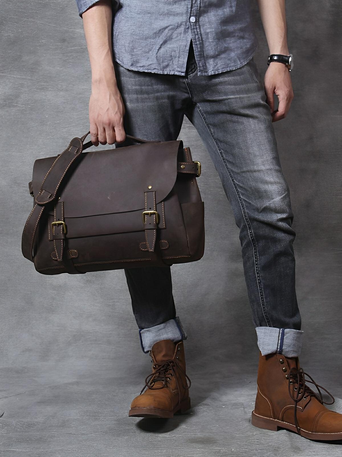 Sac bandoulière en cuir, le compagnon de voyage, modèle Petrus - Sac Bandoulière - Café