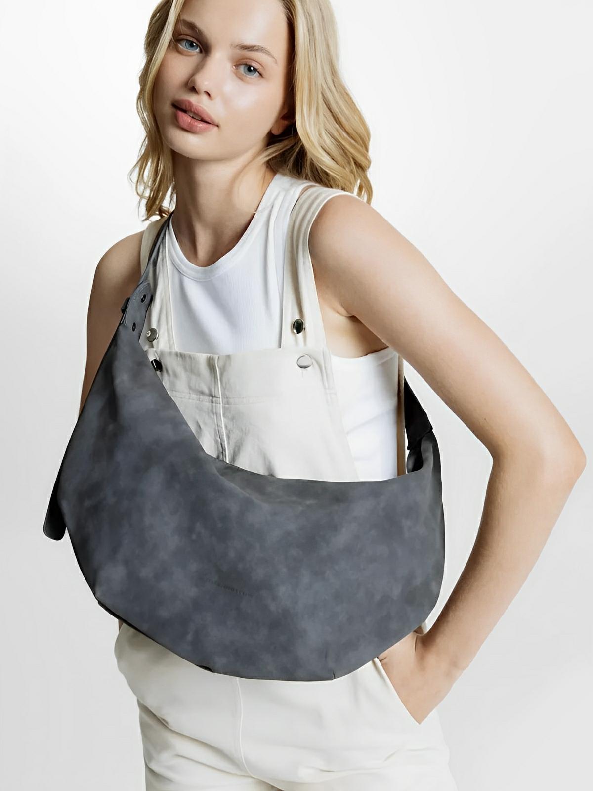 Sac Bandoulière hobo femme, grand sac épaule, style vintage, effet suédé, porté travers, modèle Jennifer - Sac Bandoulière - Marron