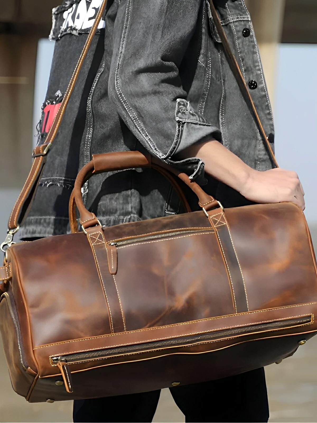 Sac de voyage cuir vintage avec compartiment à chaussures, bandoulière réglable et poches multiples, modèle Urbin - Sac de voyage - Marron