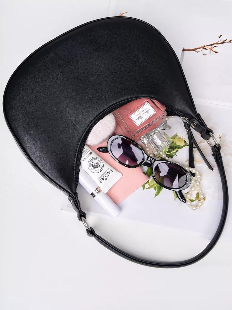 Sac demi - lune femme, épaule, poignet, forme baguette, fermeture zippée, simili vegan, sac tendance femme, modèle Adrienne - Sac à main - Noir