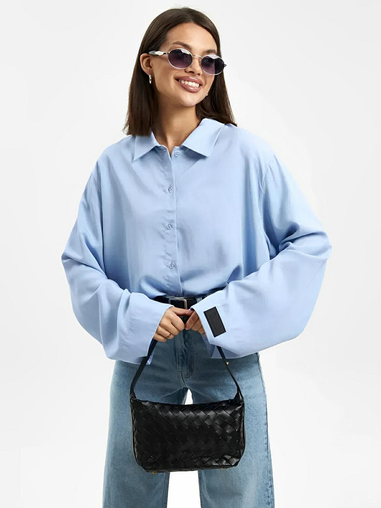 Sac en simili vegan tressé femme, sac baguette épaule et main, design luxe, format compact, tendance 2025, modèle Juliette - Sac à main - Noir