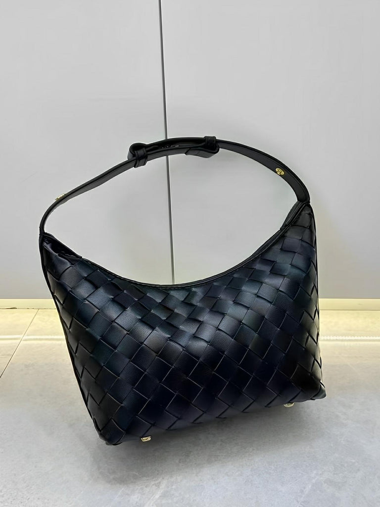 Sac en simili vegan tressé femme, sac baguette épaule et main, design luxe, format compact, tendance 2025, modèle Juliette - Sac à main - Noir