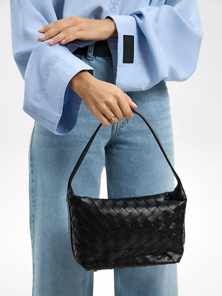 Sac en simili vegan tressé femme, sac baguette épaule et main, design luxe, format compact, tendance 2025, modèle Juliette - Sac à main - Noir