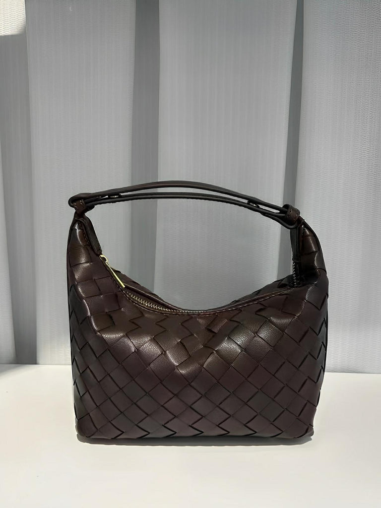 Sac en simili vegan tressé femme, sac baguette épaule et main, design luxe, format compact, tendance 2025, modèle Juliette - Sac à main - Café