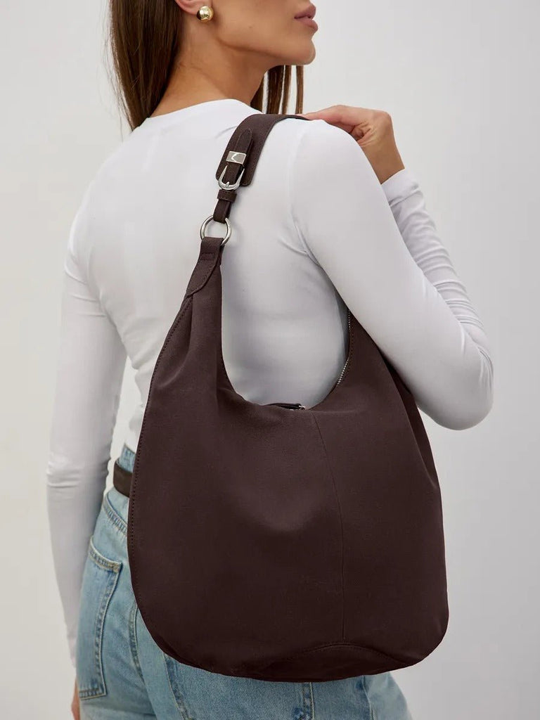 Sac hobo chocolat, grand sac souple, sac épaule femme, sac seau tendance, sac fourre - tout tissu suédé, modèle Philomina - Sac à main - Café
