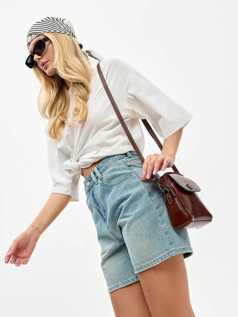 Sacoche bandoulière en cuir, sac porté épaule compact, sac téléphone aimanté, petit sac zippé femme, accessoire mode pratique, modèle Barbel - Sacoche - Marron