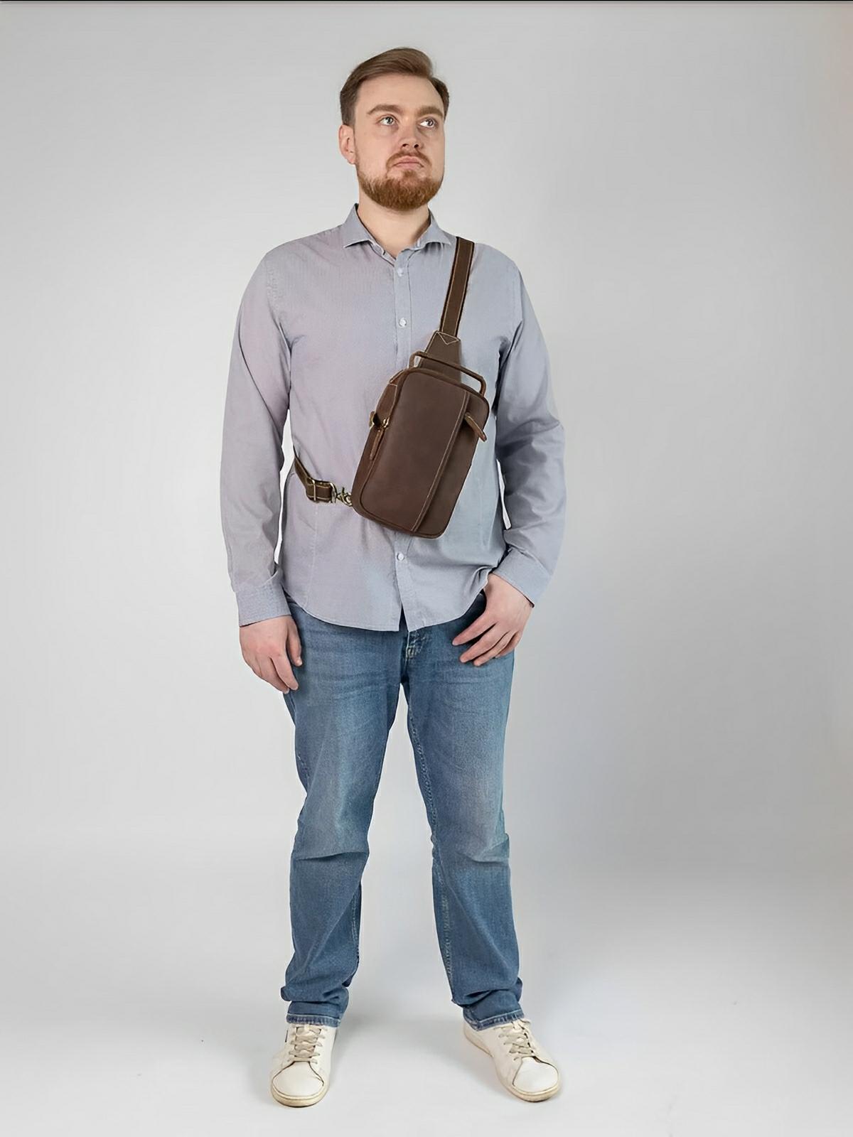 Sacoche de poitrine en cuir, pour l'homme tendance, modèle Joachim - Sacoche - Café