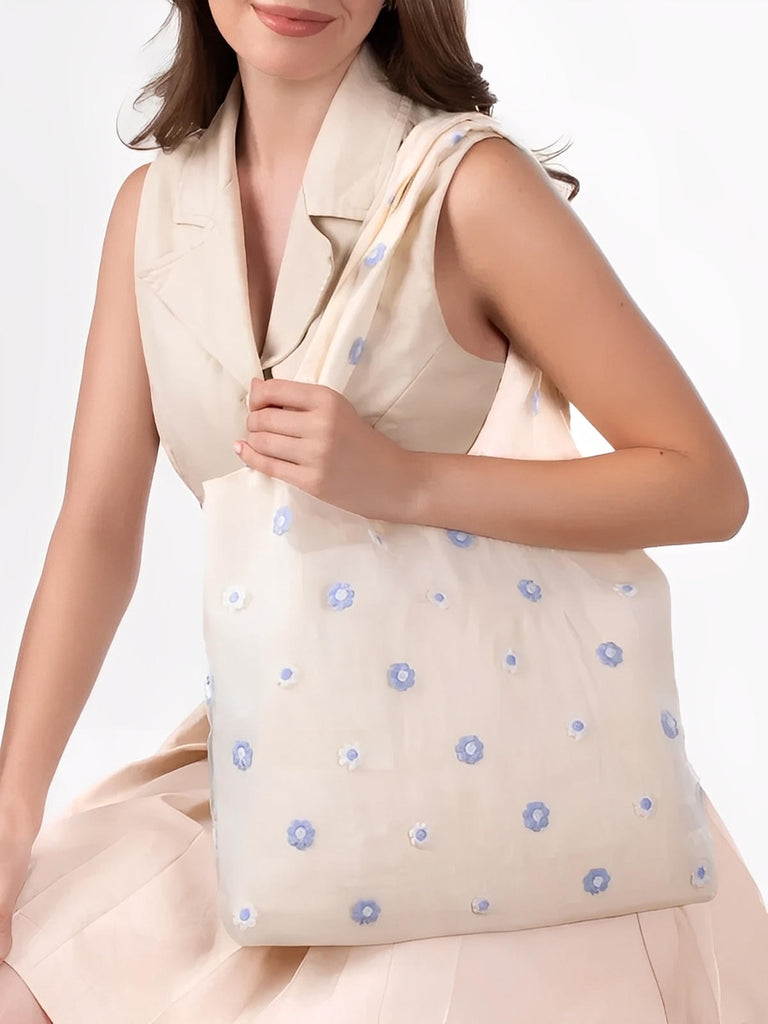 Tote - bag brodé, sac fourre - tout en toile, sac épaule fleurs, sac tissu organza, sac léger été, modèle Honorine - Sac à main - Blanc