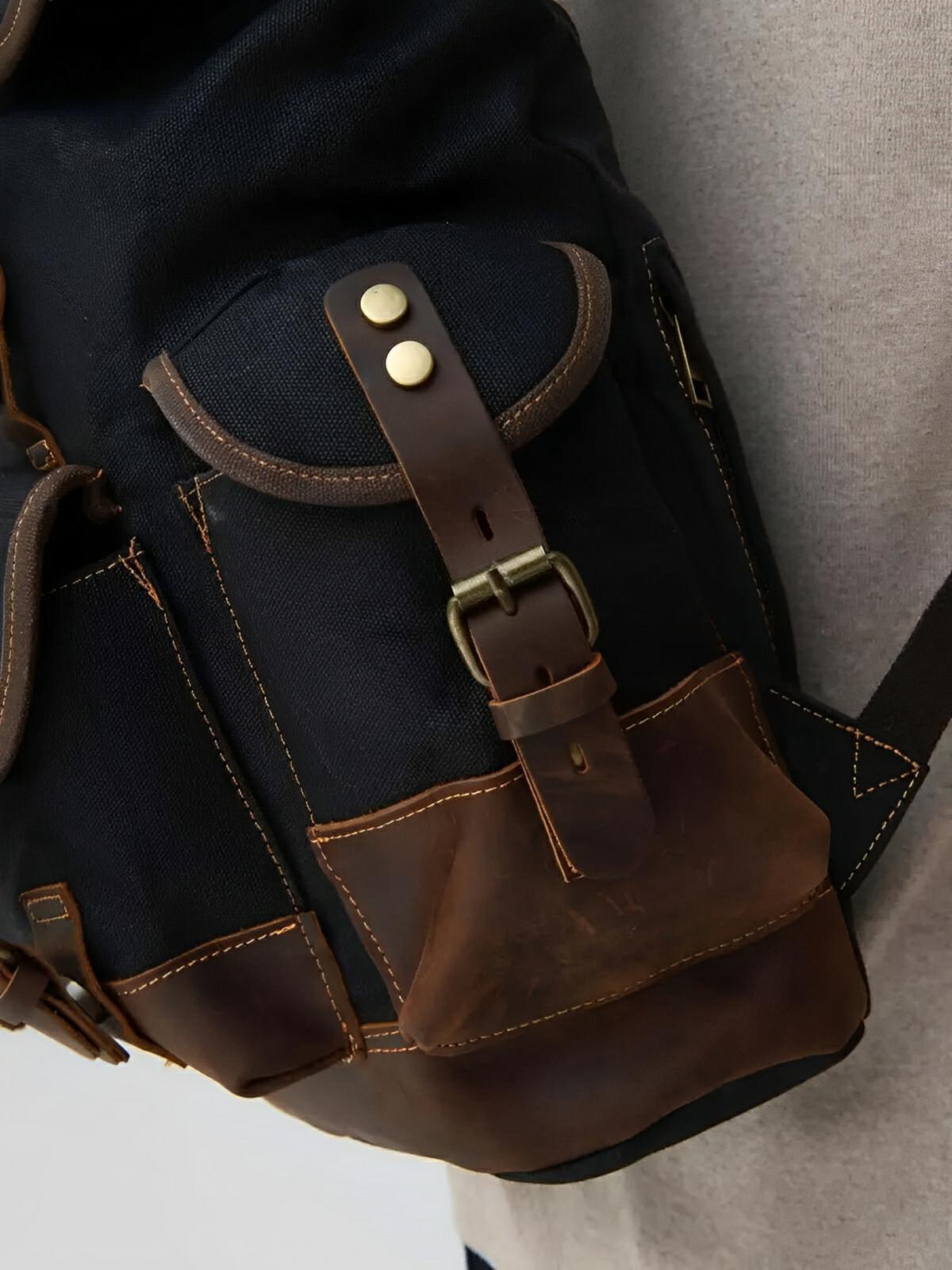 Waxed canvas and genuine leather backpack, waterproof and spacious, Beltran model