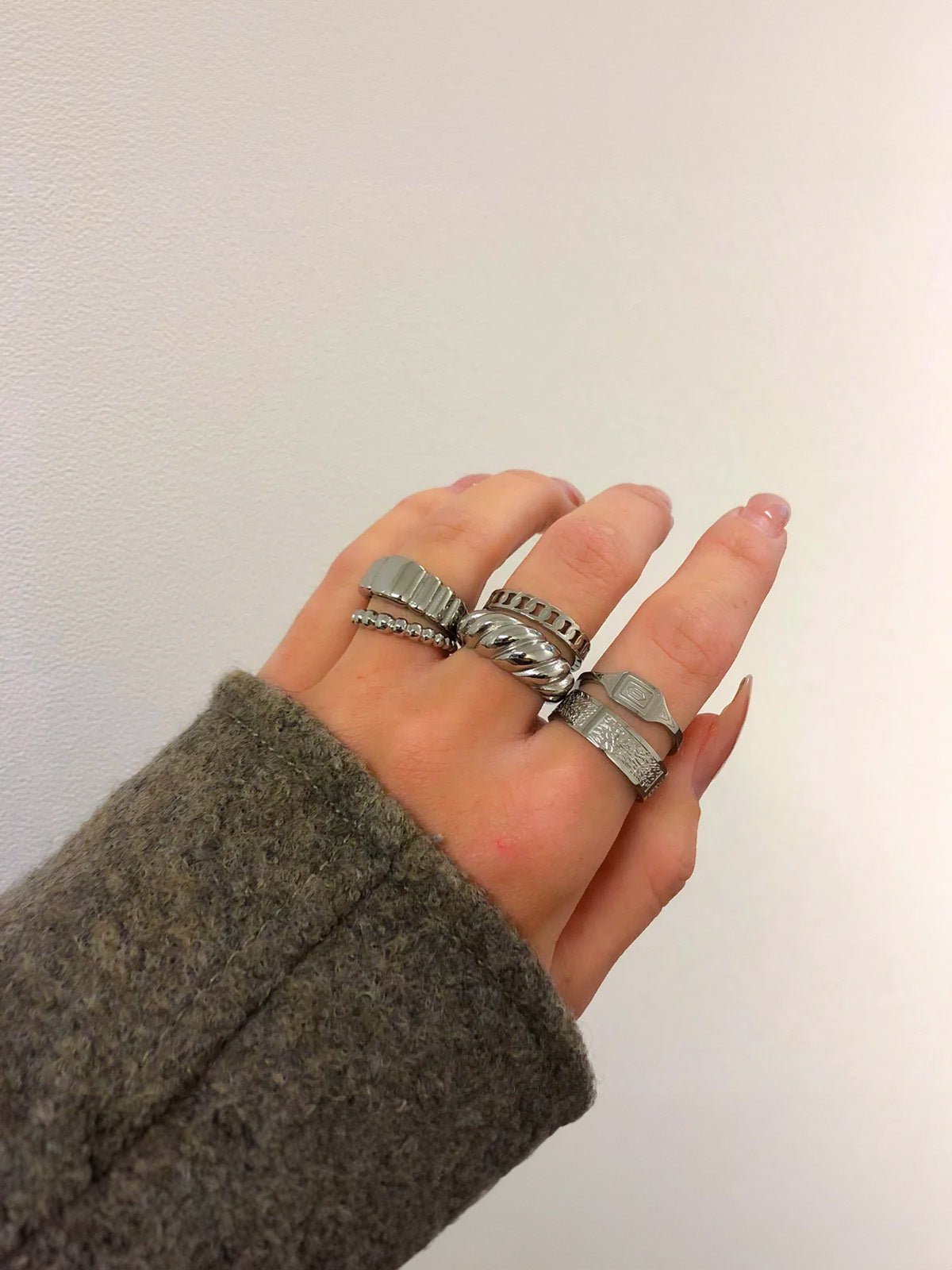 Bague femme acier inoxydable or 18K, style géométrique ondulé, bijoux tendance, mode urbaine, multi tailles, modèle Jorelle - Bague - Argent XXS