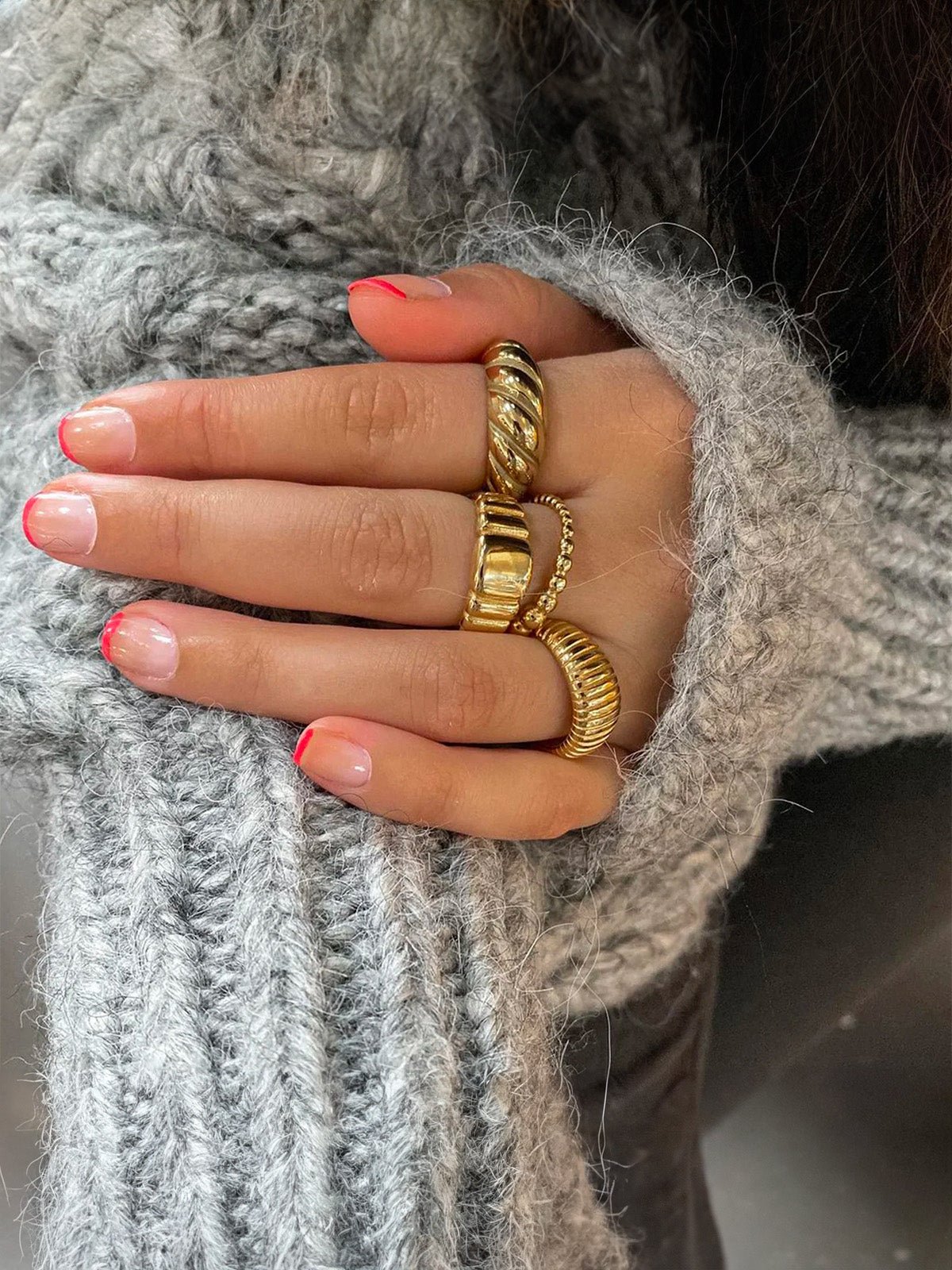 Bague femme acier inoxydable or 18K, style géométrique ondulé, bijoux tendance, mode urbaine, multi tailles, modèle Jorelle - Bague - Or XXS