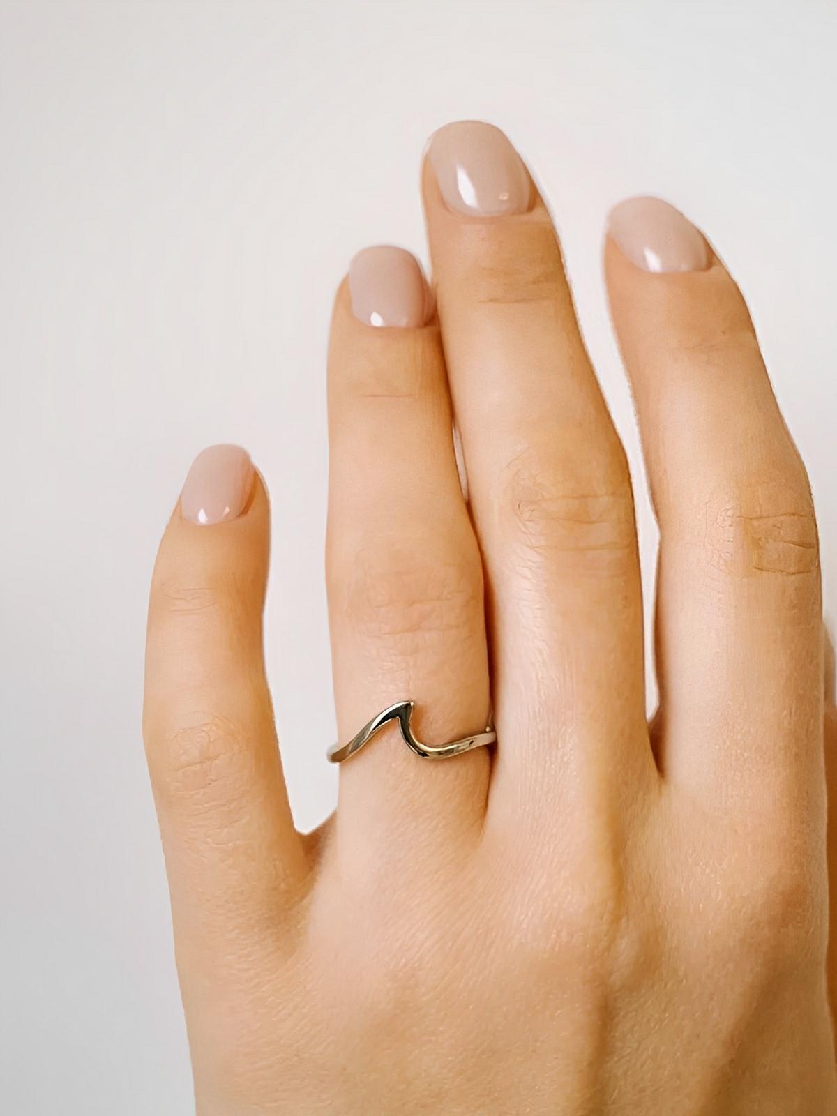 Bague femme vague, acier inoxydable, or 14 carats, design minimaliste, taille ajustée, modèle Haicha - Bague - Argent XXS