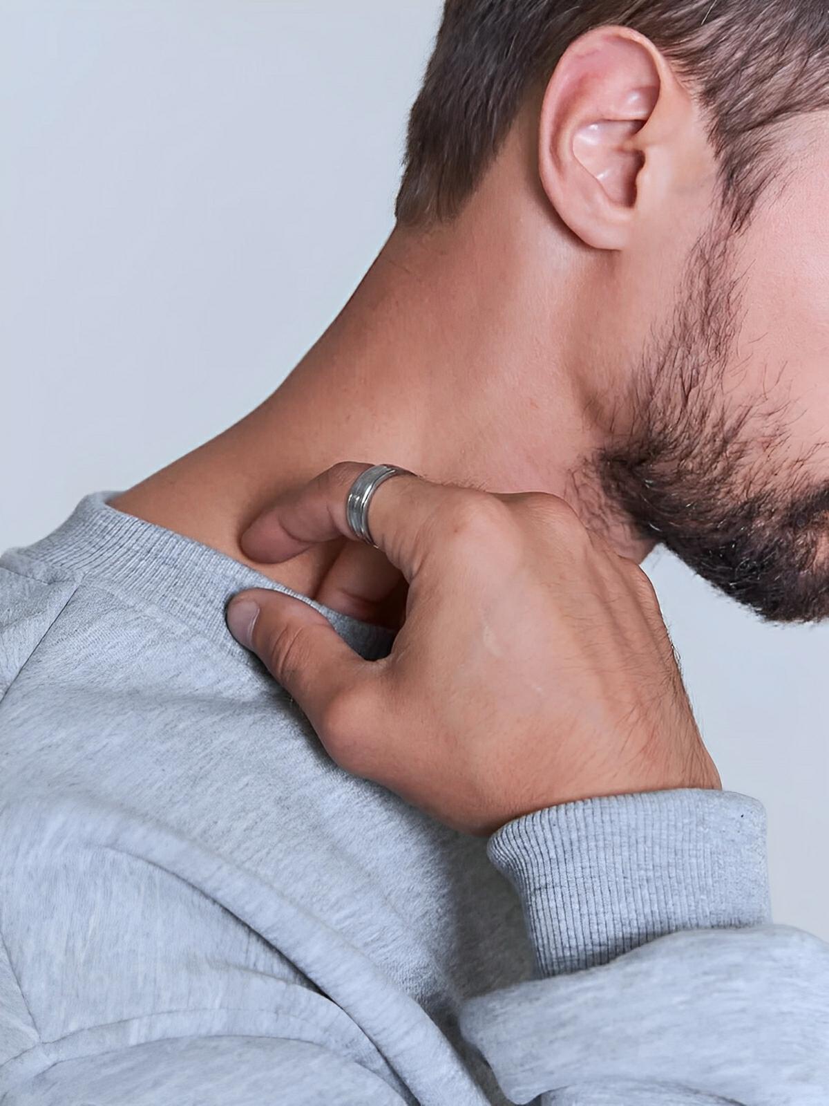 Bague homme en acier inoxydable, anneau moderne et raffiné, style masculin, modèle Ilyes - Bague - Argent XXS