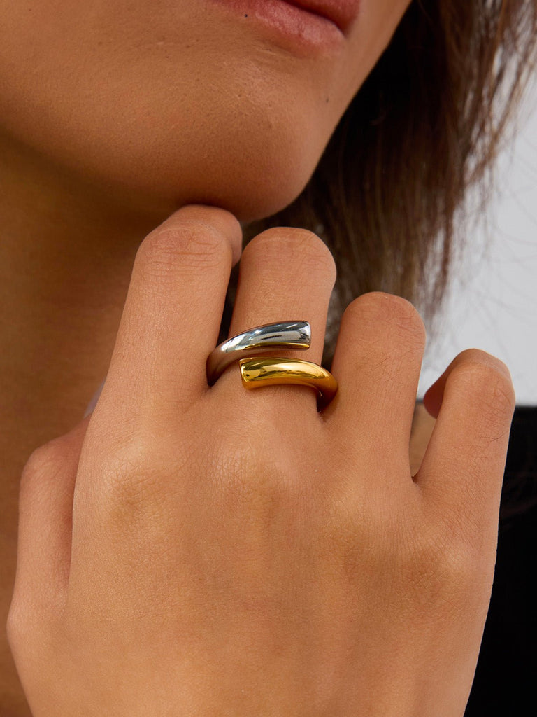 Bague ouverte, acier inoxydable, dorée et argentée, design asymétrique, croisée, modèle Kalina - Bague - Or et argent