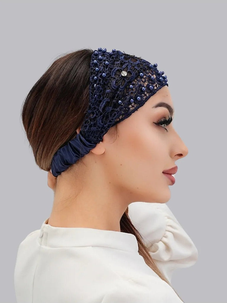 Bandeau dentelle perles, bandeau large élastique femme, serre - tête chic soirée, accessoire cheveux féminin, bandeau mode confortable, modèle Magesta - Bandeau pour cheveux - Bleu