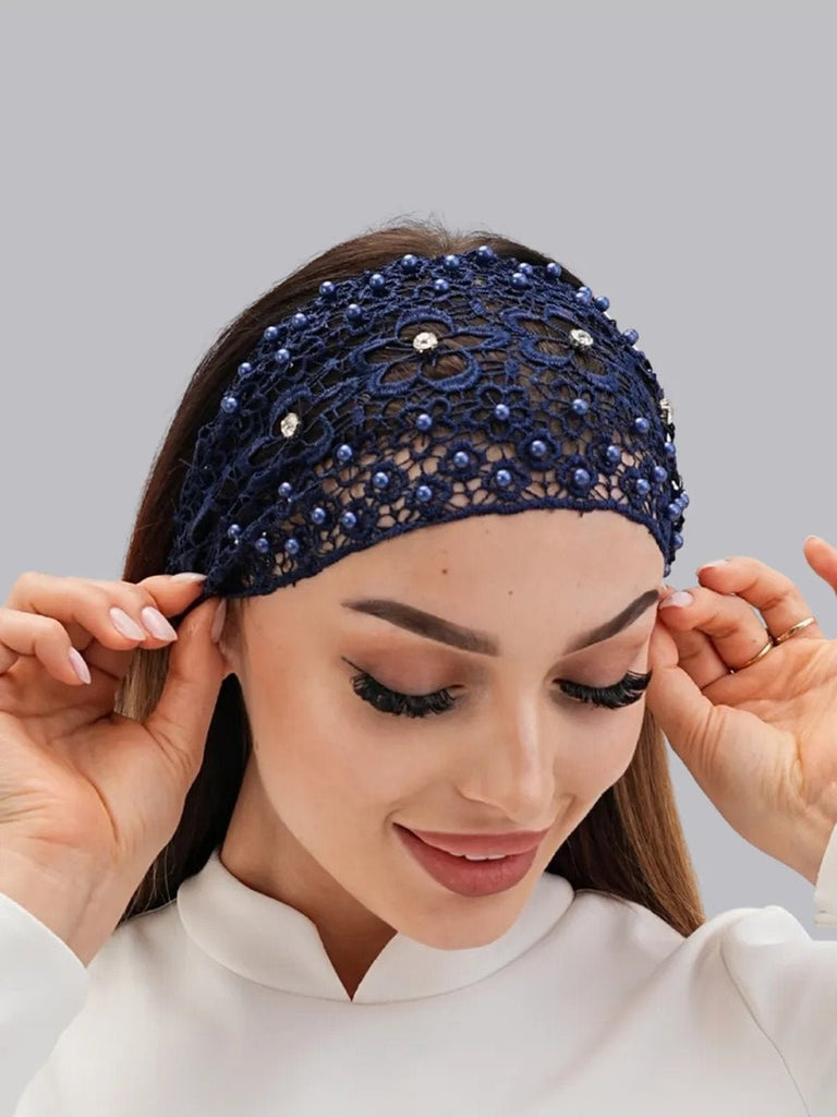 Bandeau dentelle perles, bandeau large élastique femme, serre - tête chic soirée, accessoire cheveux féminin, bandeau mode confortable, modèle Magesta - Bandeau pour cheveux - Bleu